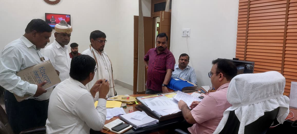 DM BAHRAICH tweet media