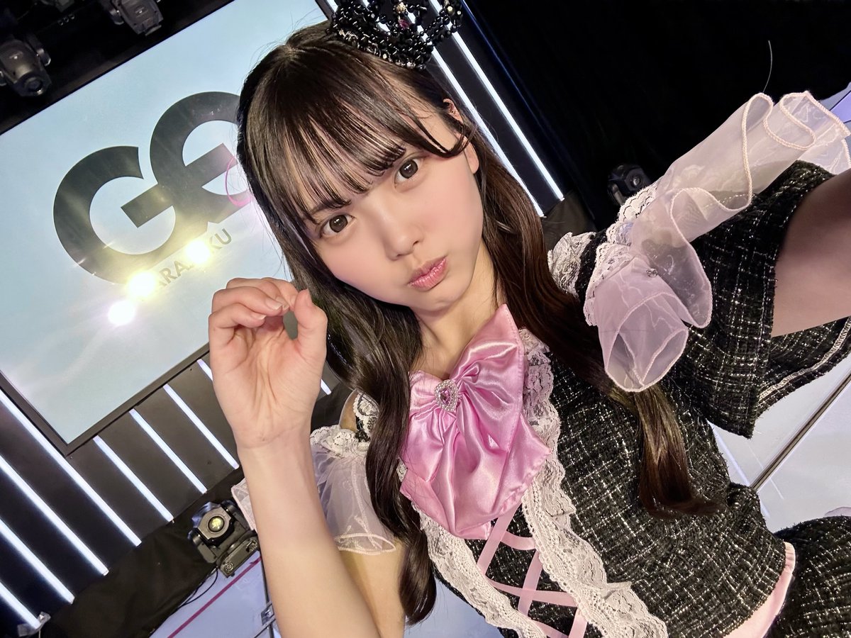 17ueda's tweet photo. 2026.5.5 桃色革命✖︎Jumping Kiss 至高のノンストップツーマン
会場：原宿GE Theater
りありん(@j_kiss_riara )

最後にりありんの思いつきで？たまに発動する4コマシリーズ〜
今回は多分「りあらぶ」

#山田莉愛 #JumpingKiss #ジャンキス #じどりん https://t.co/NFQrTPscYy