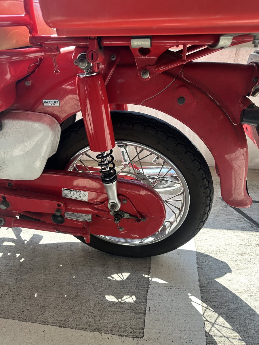 odaibapost's tweet photo. 関係者各位:

md90取り敢えず退院しました。

今回の改修箇所は下記の通り
リアサスc125純正改造
マフラーcs90のリプロ品
エアクリbox加工
キャブ社外多分中華の何か😅
カムシャフトcs90用
腰上オーバーホール

旧仕様
ct110 ギア使い4速化
エアクリ　純正形状　ターボフィルター化
仕様でした。
続く https://t.co/qdD8ZBXJ09