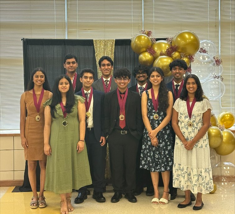 HHSCoyotes's tweet photo. Celebrating the Heritage High School Top 10 — Class of 2026! 🎓 Their hard work, dedication, and commitment to excellence have truly set them apart. We are proud to honor these outstanding scholars and all they’ve accomplished! #yotesup @chakelley8 @JeraldWilson21 https://t.co/FjEYvAw9vr