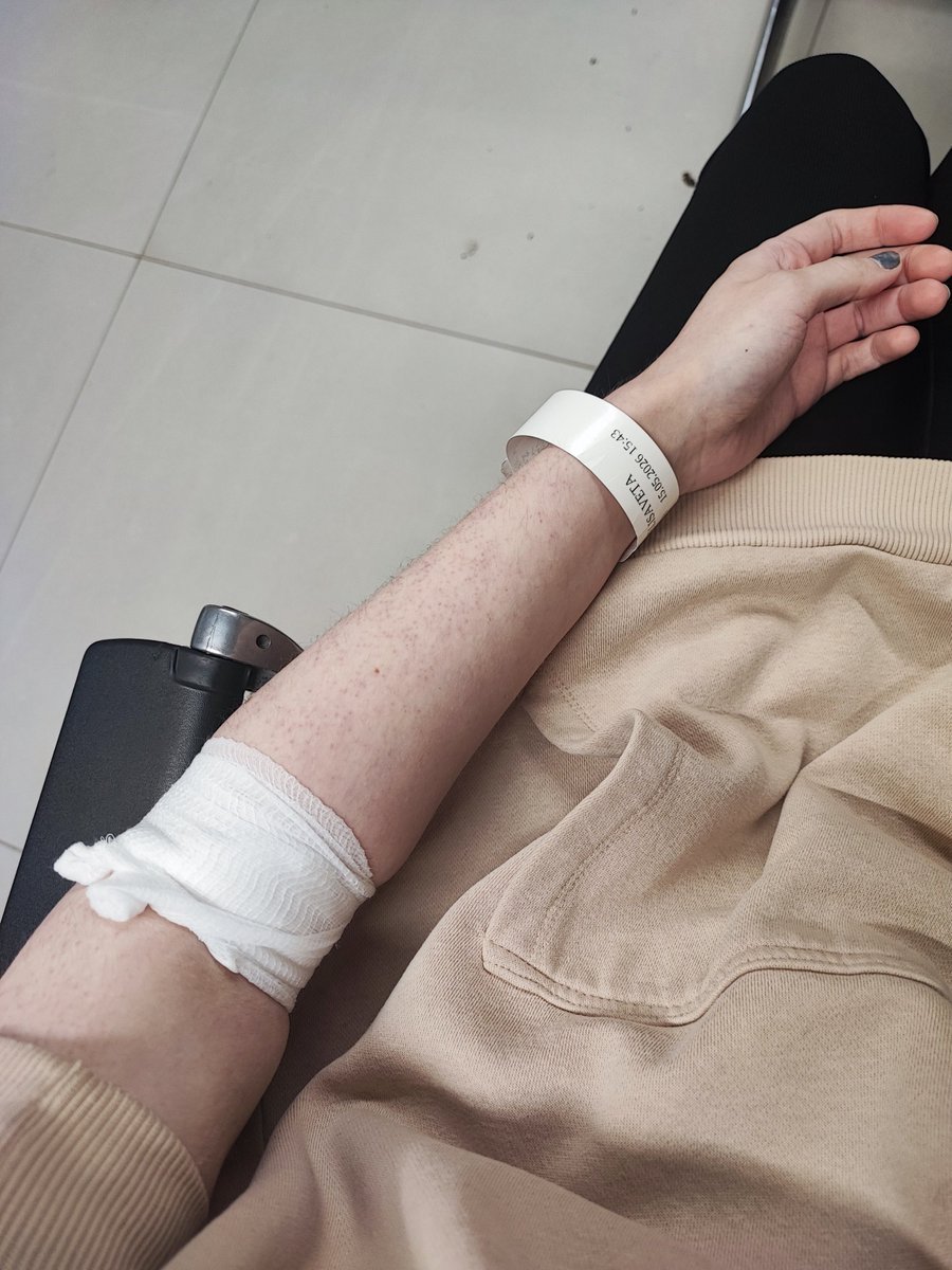 𝐥𝐢𝐬𝐚*⁠♡🍤| sick🤒💔 tweet media