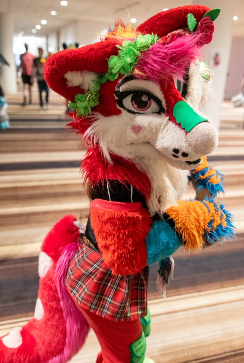 EWolfdragon's tweet photo. Hey there... caught you looking 😉

#furry #furries #furrygirl #furryfandom #furryandproud #fursuiter #fursuiters #fyp #furry4life #furrypride #fursuits #furrycommunity #fursuiting #furriesfurever #foryoupage #furrylife #wolfdragon #dfwfurs #EragonWolfdragon #FursuitFriday https://t.co/js2bJYSJsZ