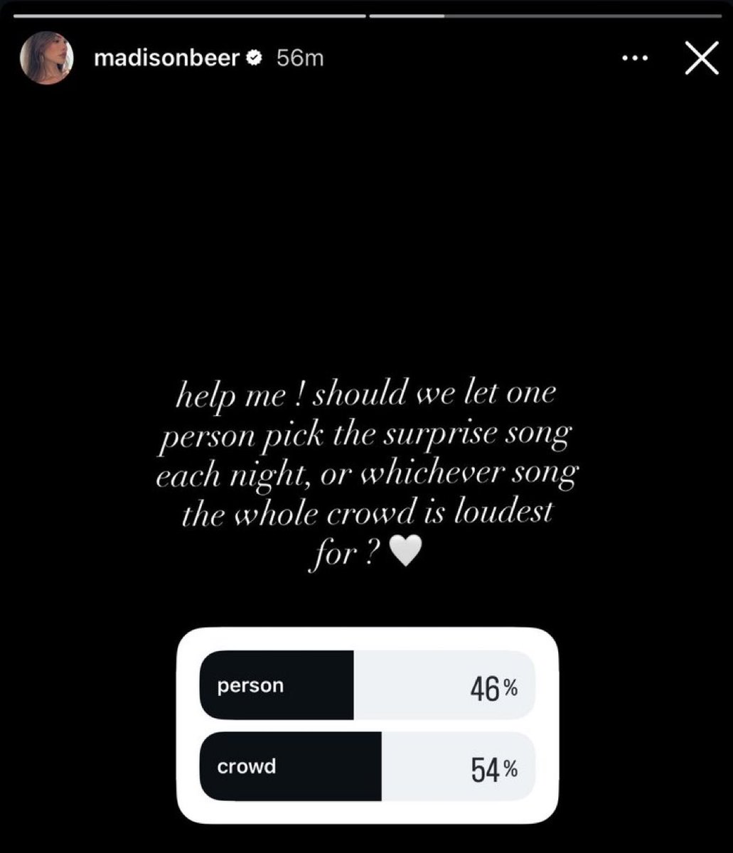 julianne tweet media