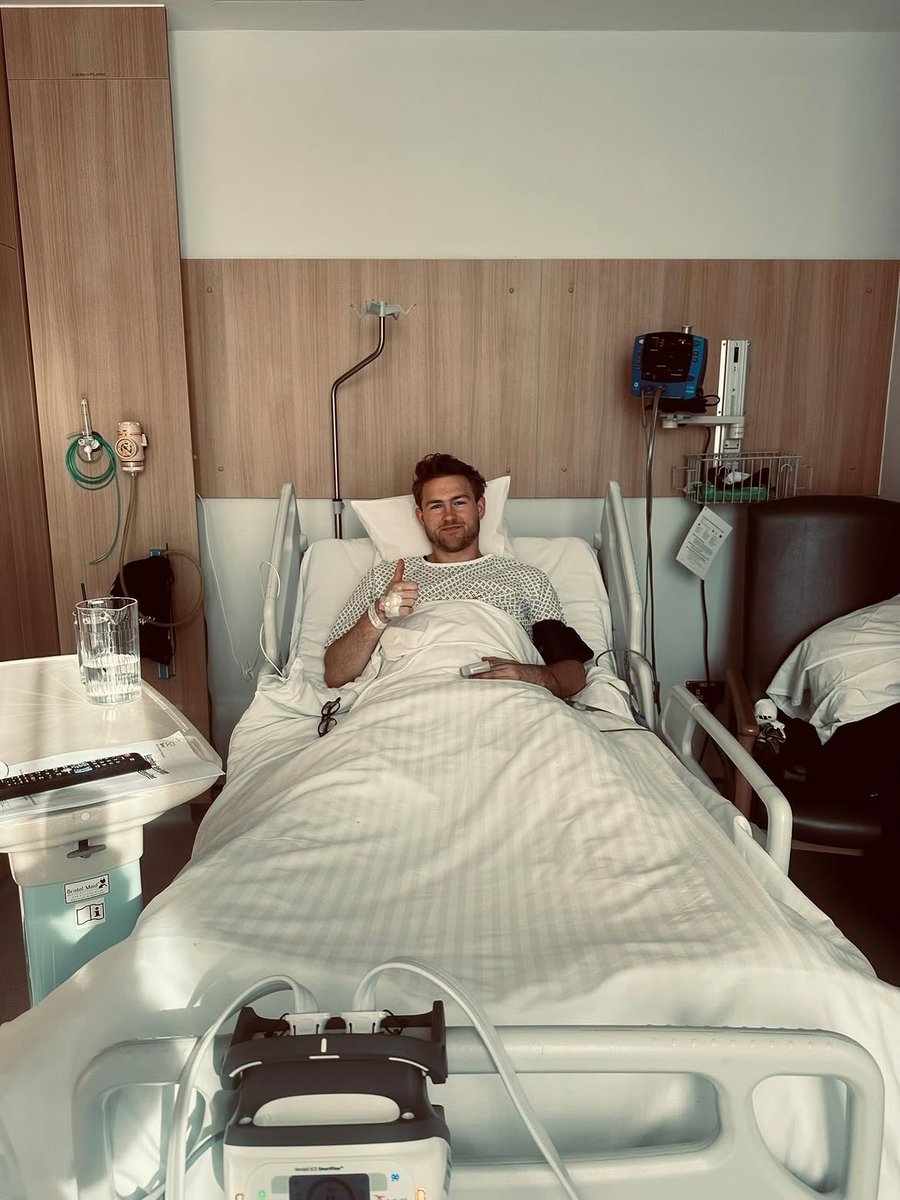 MUFCScoop's tweet photo. Matthijs de Ligt Ig: “After 6 months of treatment and working hard to get back, surgery was the only option left. I’m disappointed I couldn’t help the team the last 6 months and obviously missing out on the World Cup but I am looking forward to doing everything to get back in front of the fans and feeling better again 🙏🏼💪🏼” #MUFC