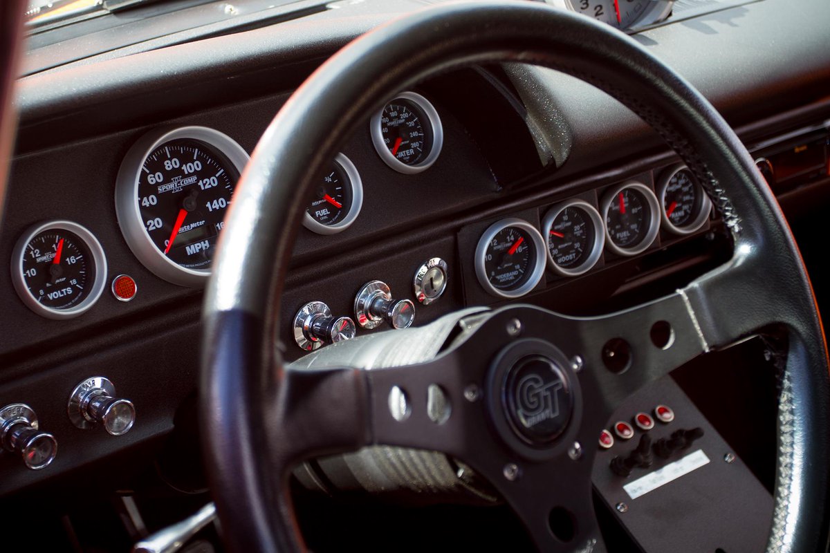 AutoMeter Products tweet media