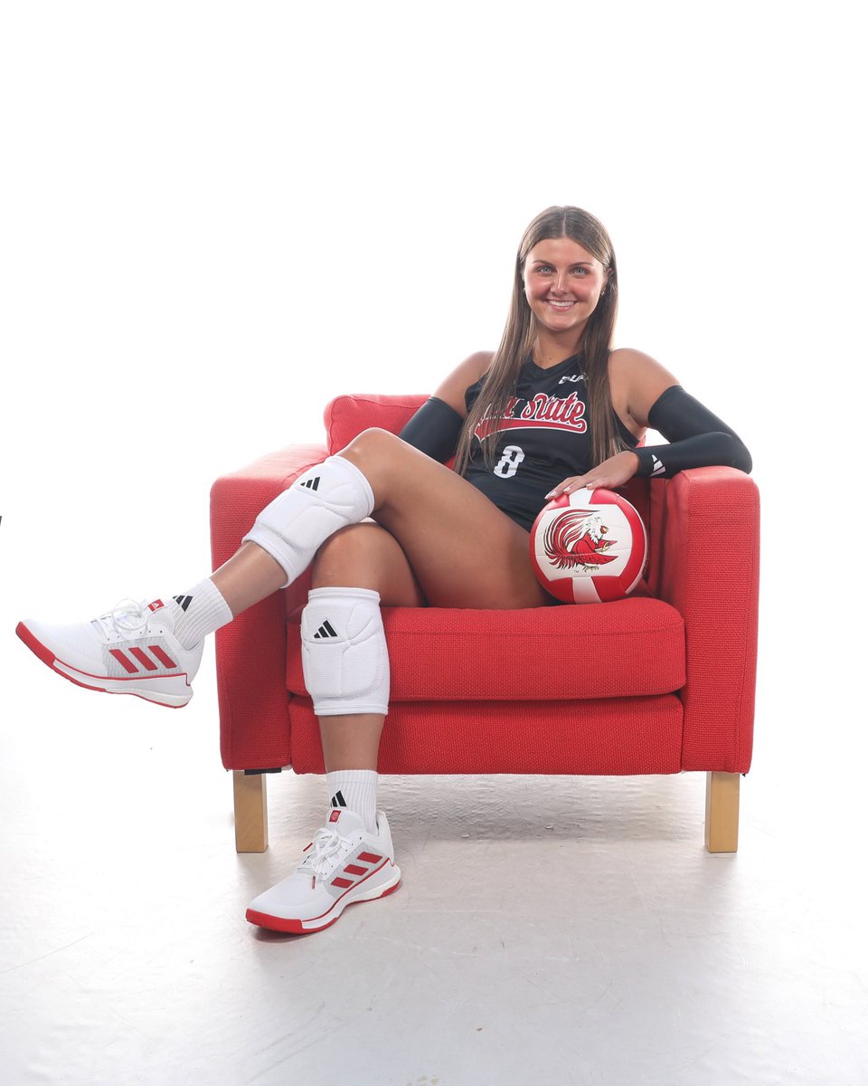 LBuchananVB's tweet photo. Home Sweet Home!

So blessed to announce that I will be continuing my academic and volleyball career at Jacksonville State University! Thank you to Coaches Tim, EJ, and Felicia for the opportunity! 🐓❤️ https://t.co/Gw6mJkAH0Y