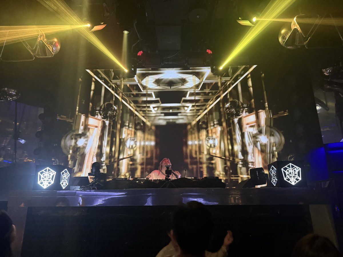 taka7748 tweet media