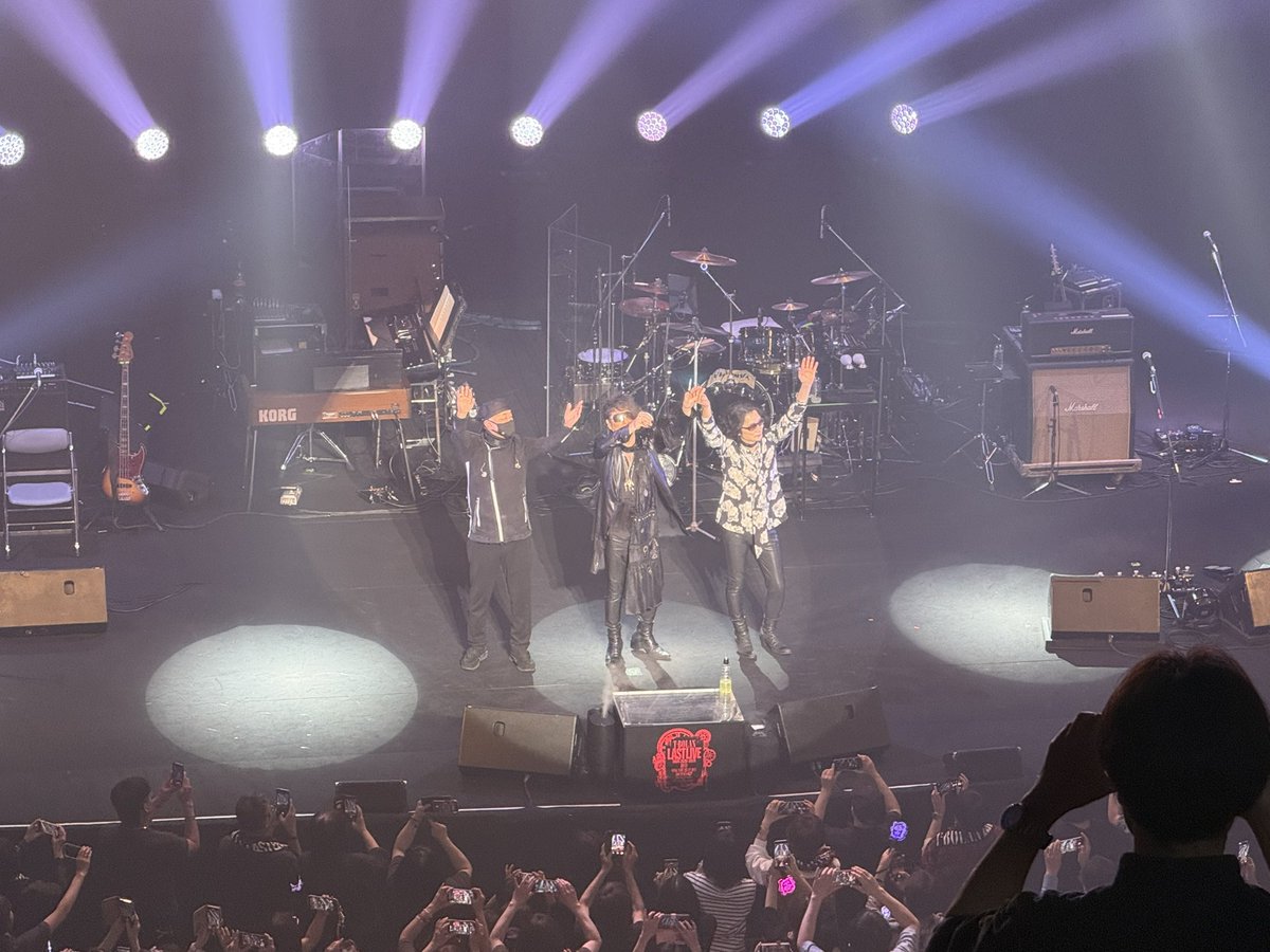 kochocoball's tweet photo. T-BOLAN立川公演行ってきました！
最高、うるうる🥺

#TBOLAN 
#T-BOLAN https://t.co/UB7SZYI9CE