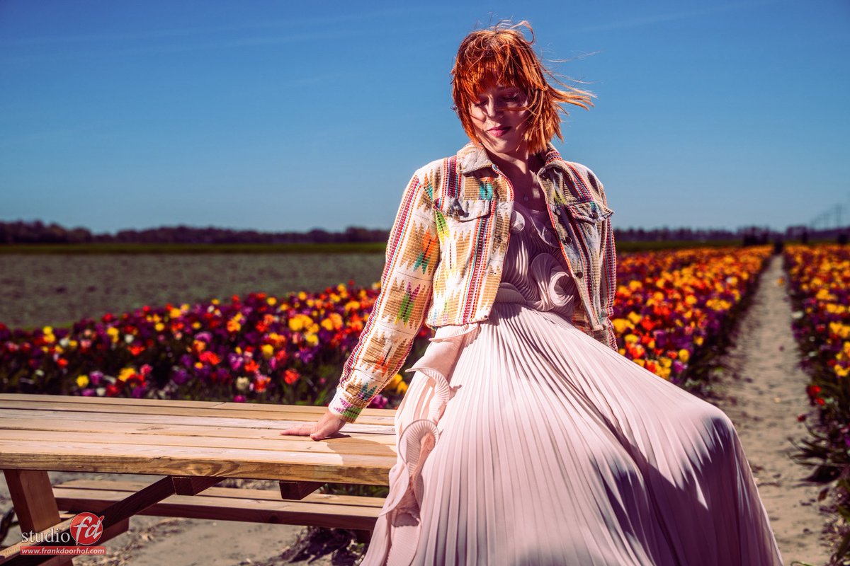 frankdoorhof's tweet photo. We recently did a great shoot in the tulips with Claudia 
Read all about it on my blog :

https://t.co/5w5qDBgTDN

#iqwire #clickbackdrops #geekoto #AQCOLOR #alphapro #rogue #borisfx #modelphotography #workshops https://t.co/jANUj5PmWf