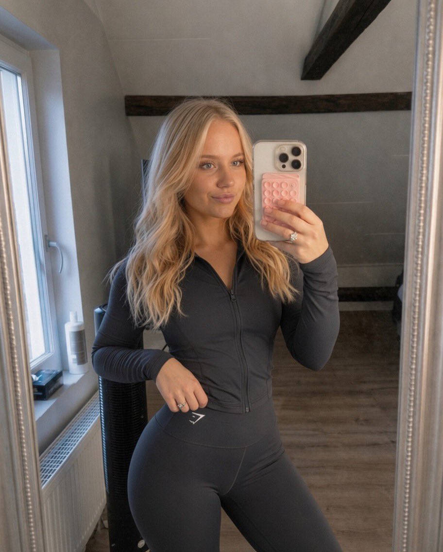 Tyra knutsson tweet media