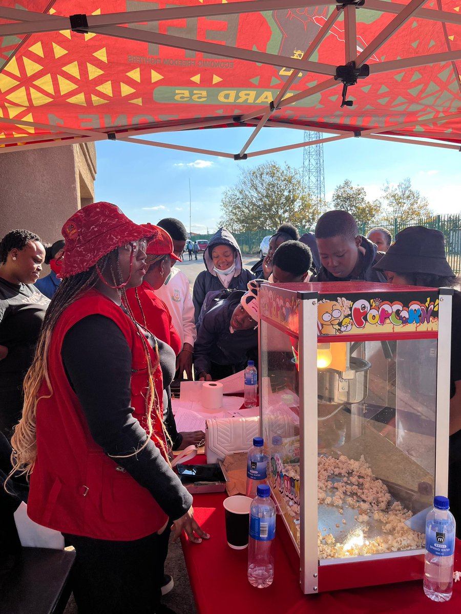 EFFGautengProv's tweet photo. 🚨In Pictures🚨

The EFF Ekurhuleni South Sub-Region conducted Mass Voter Registration Campaign at Sijabulile Senior Secondary School in Katlehong. 

#RegisterToVoteEFF  In The 2026 Local Government Elections On The Following Link: https://t.co/RdW8o1Zm4x https://t.co/B8eqPM8xzb
