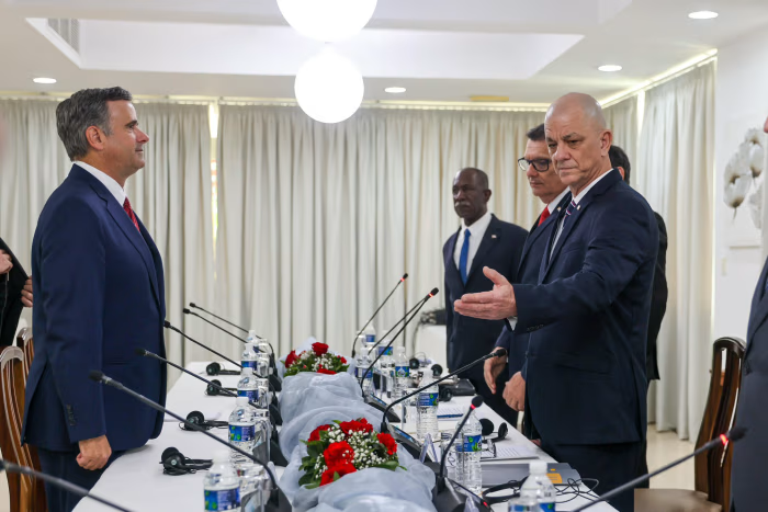 #CIA Director John #Ratcliffe has made a rare visit to #Cuba  CIA Director Visits Cuba Amid Crisis  Yes, that is correct. On Thursday, May 14, 2026, CIA Director John Ratcliffe traveled to Havana for a highly unusual, top-level meeting with senior Cuban officials. Here is a breakdown of the key details and context surrounding the visit: Who He Met Ratcliffe's meetings included prominent figures within the Cuban government and intelligence apparatus: Raúl Guillermo Rodríguez Castro: The grandson of former Cuban President Raúl Castro (who previously served as his grandfather's bodyguard and headed Cuba's e