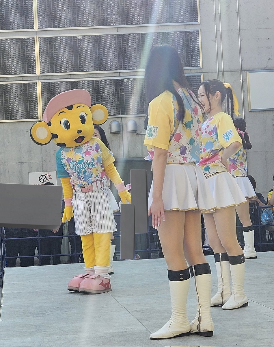 ソルティースカッシュに並んでる時にラッキーちゃん来てた✨🩷 #阪神