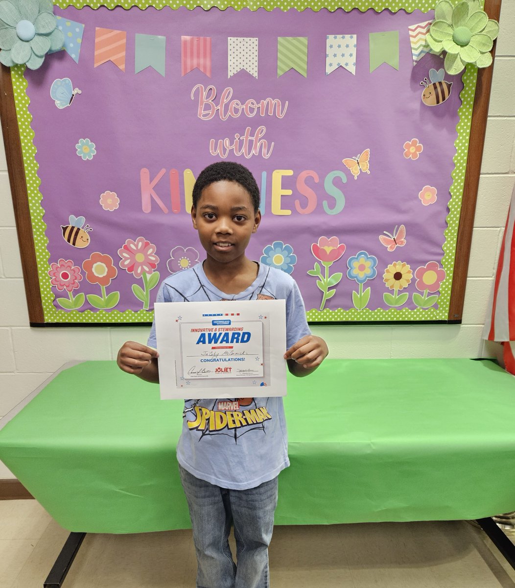 PershingD86's tweet photo. Way to go, Ja'Coby! 🏁 Our 3rd grade Pershing NASCAR Chicagoland Speedway Student of the Month, representing May’s theme: Innovative &amp; Stewarding #PershingTigers #D86 https://t.co/4BnaxWrXBN