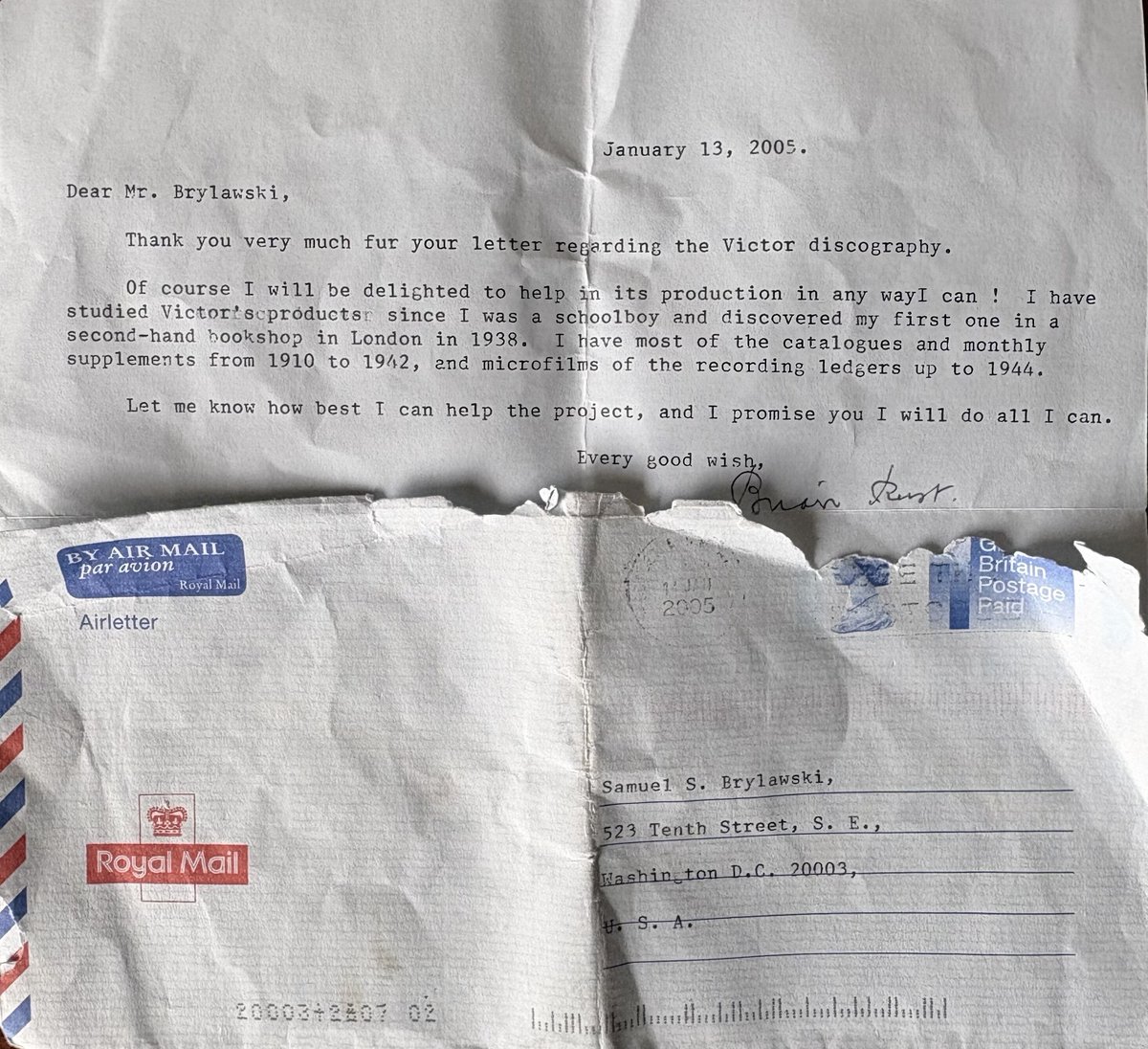 DAHRdiscography's tweet photo. In 2005 UCSB began work on EDVR (Encyclopedic Discography of Victor Recordings, now DAHR) after taking over the project from Stanford. Editor Sam Brylawski wrote venerated discographer Brian Rust soliciting his input. Here is Brian’s return letter. https://t.co/oeTIhoZjGH