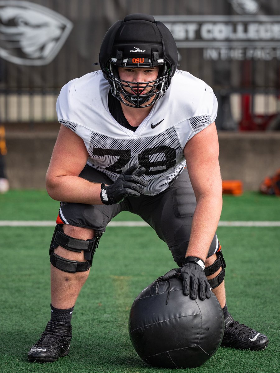 Oregon State Football tweet media