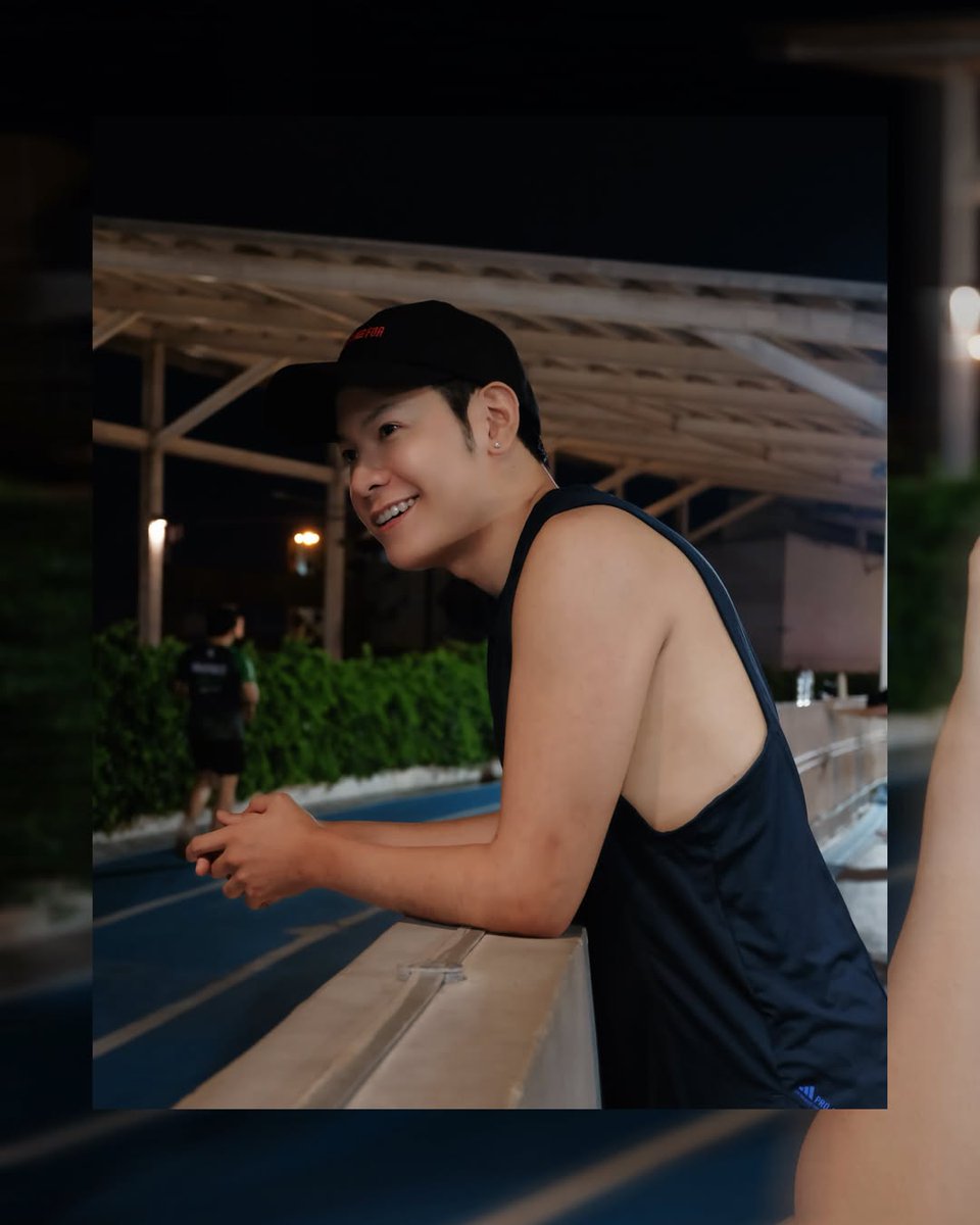 KRISTSINGTO TRENDS tweet media