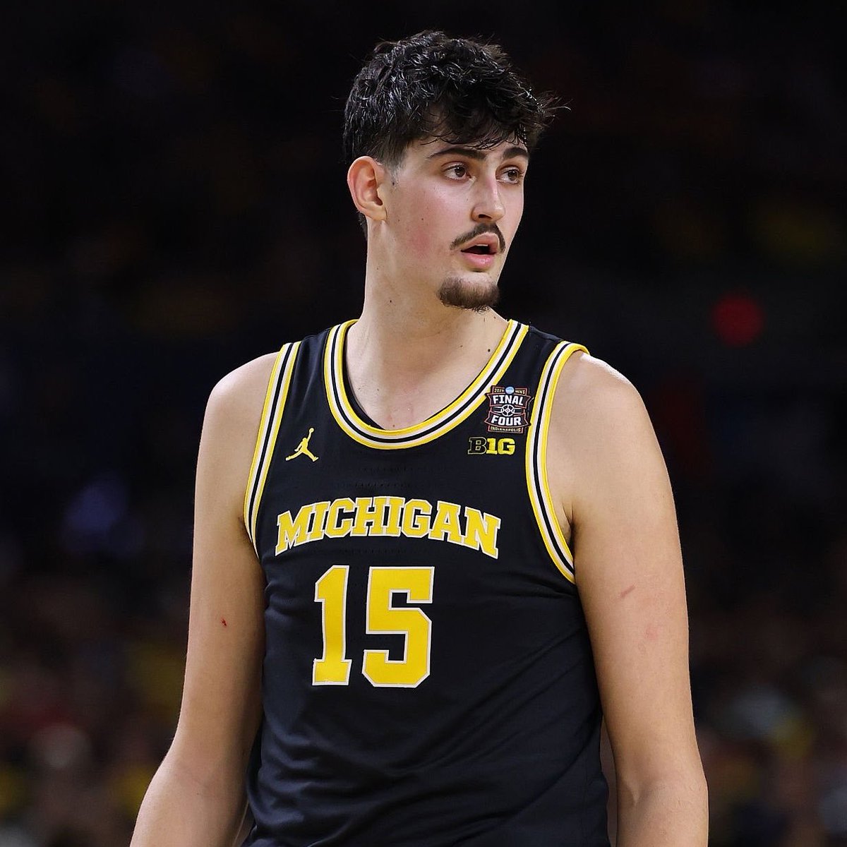 APHoops tweet media