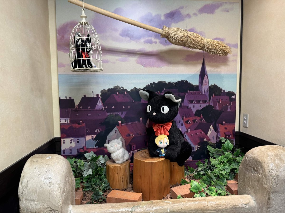 _Sceptile_'s tweet photo. Got send more adorable photos of Satan in Japan! Yipee! Thank you @Chelonetsu
#ObeyMeSatan #Obeyme #Japan #Kyoto #Obeymemerch https://t.co/MY3h1JrtT5