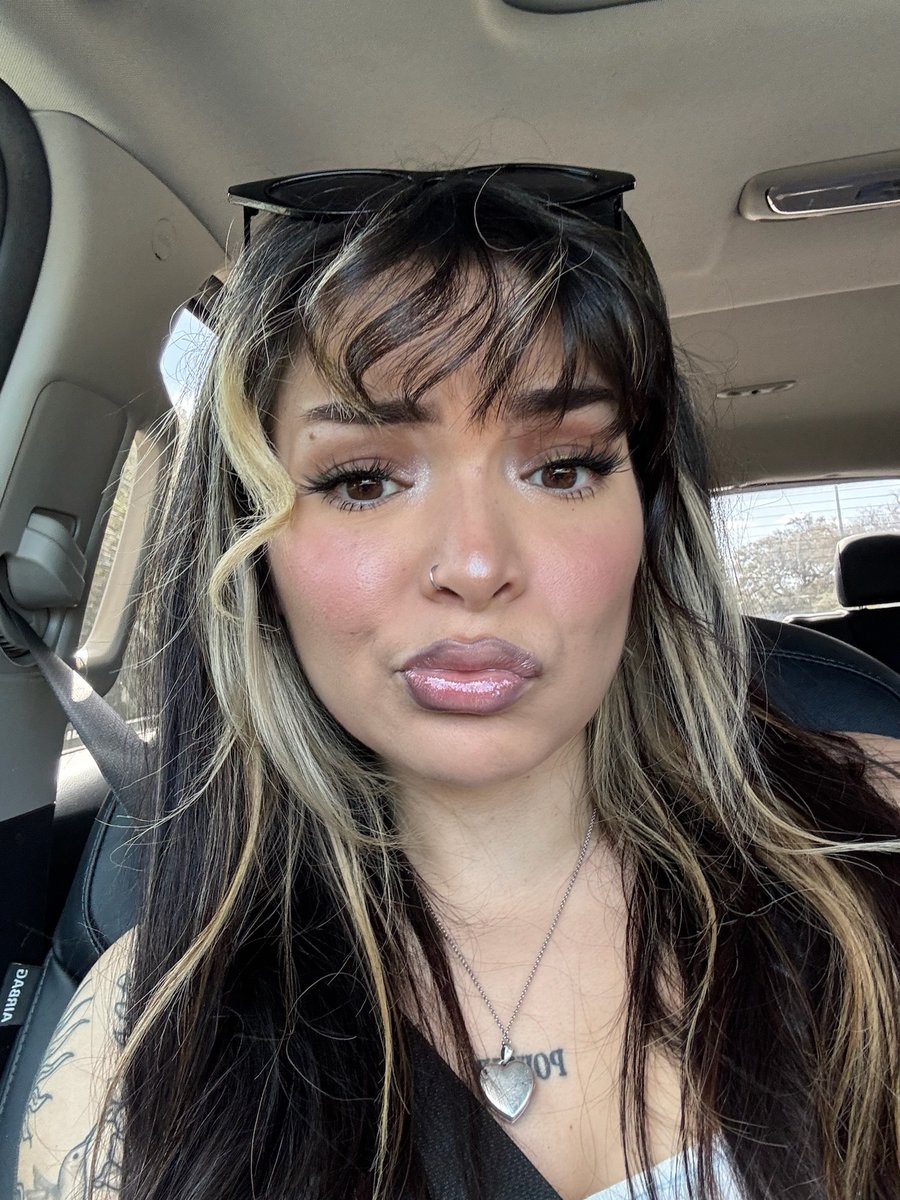Taylor tweet media