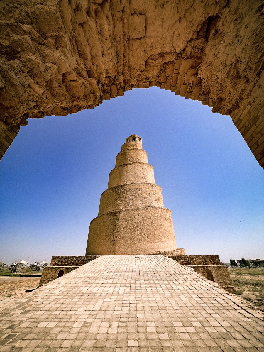 iraq_yalla's tweet photo. Once the largest mosque in the Islamic world, this place reflects the architectural vision of the Abbasid Caliphate at its peak.
The famous spiral tower, known as Al-Malwiya, was designed in a unique helical form rarely seen anywhere else in history.
مدينة سامراء
#samarra #iraq https://t.co/H1ni1tcln7
