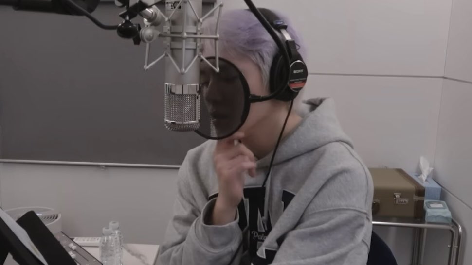 𝘌𝘠𝘖𝘜 tweet media