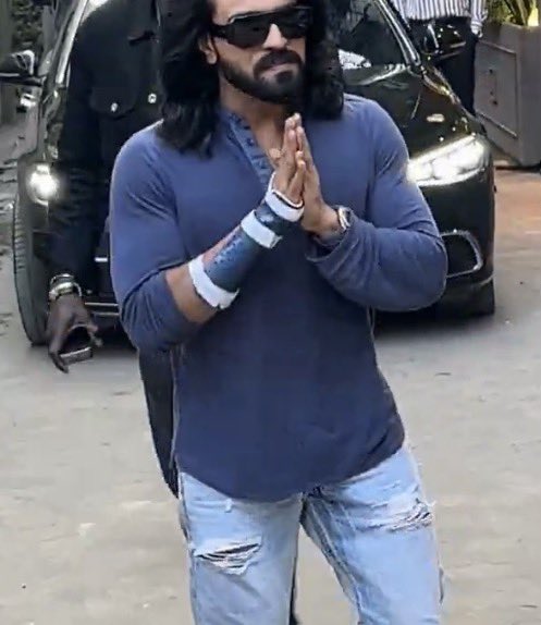 శివ tweet media