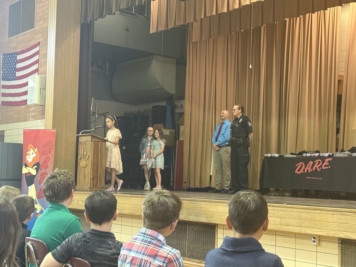 KaraffaAlyssa's tweet photo. Conneaut DARE graduation-Congratulations to all of the 5th graders and our student speakers! @TedHaselman @BGSchools https://t.co/GOseBTeLpb