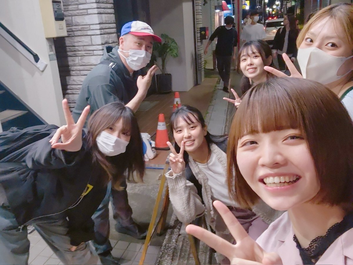 KPkossy's tweet photo. 【🧻お知らせ🌸】
舞台の予約が開始いたしましたーっ！

劇団軌跡『おい！オヤジ。』
【場所】TACCS1179(最寄:下落合駅)
【料金】3800円(自由席)

私はBキャスト！
6/26(金)19:00
6/27(土)19:00
6/28(日)12:00

【お申し込みフォーム】
https://t.co/oC5RTnvwZK

私の一番上のお姉さんは
お父さんの事を「おやじ様」と呼んでいたのを思い出しました🤭

ぜひぜひお待ちしております♪