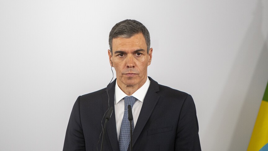 Trollerimiz's tweet photo. Ümmetin Lideri Pedro
❝Bir devletin bayrağını sallamayı (nefret kışkırtmak) olarak görenler ya akıllarını kaybetmişlerdir ya da kendi utanç duygularıyla kör olmuşlardır❞ https://t.co/7px07DcTtb