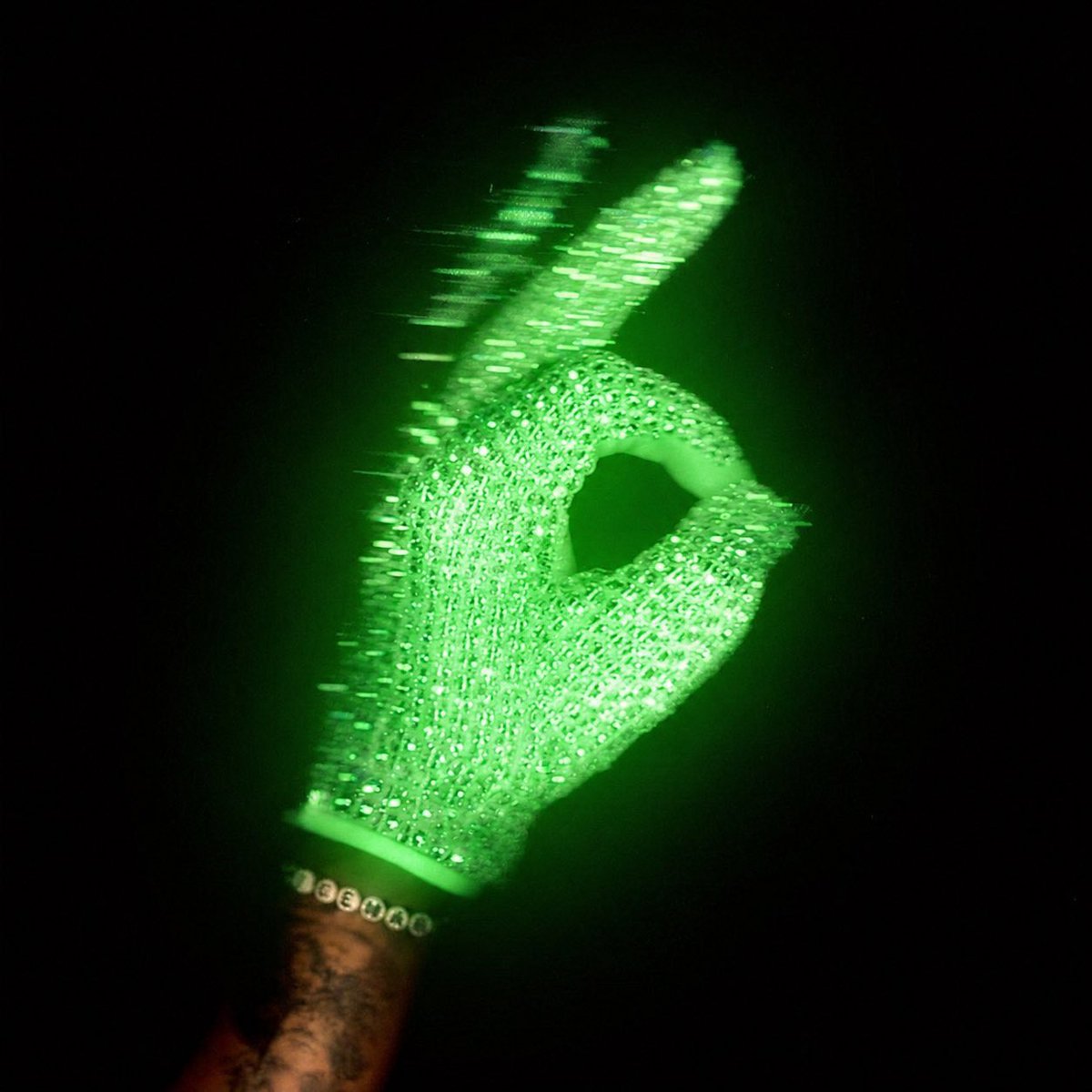 Testimony64's tweet photo. When the market’s wild, charts crashing and group chats losing their minds… I just open Unity Wallet, throw up the OK sign and stay calm.

Self-custody = peace.

@unity_wallet built it right.

Everything’s gonna be OK. 💚
#UnityWallet https://t.co/dQhlcYF7gQ