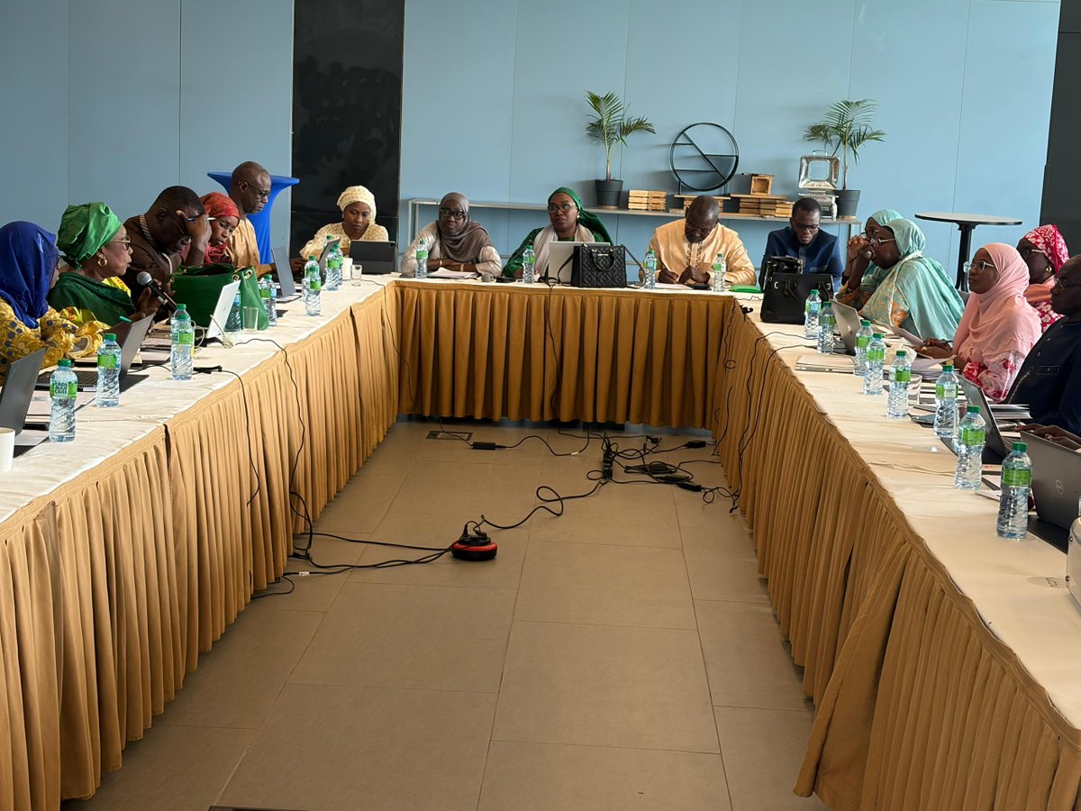 ARC4SC's tweet photo. Atelier de revue du projet #JegeelPajMi et mise en lumière des acquis de la distribution communautaire à Diourbel et Tambacounda, avec l’appui technique de ARC. https://t.co/8SMIcS0ZpJ