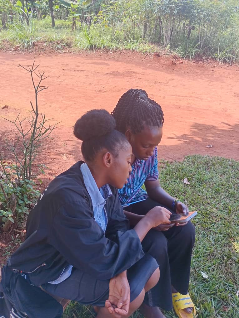 DAPNgoma's tweet photo. We are accelerating service delivery through digital transformation, with nearly 64 Digital Ambassadors deployed across @NgomaDistrict  to promote digital inclusion.

#DigitalNtigusige #digitalambassadorprogram https://t.co/ZnrSzImauD