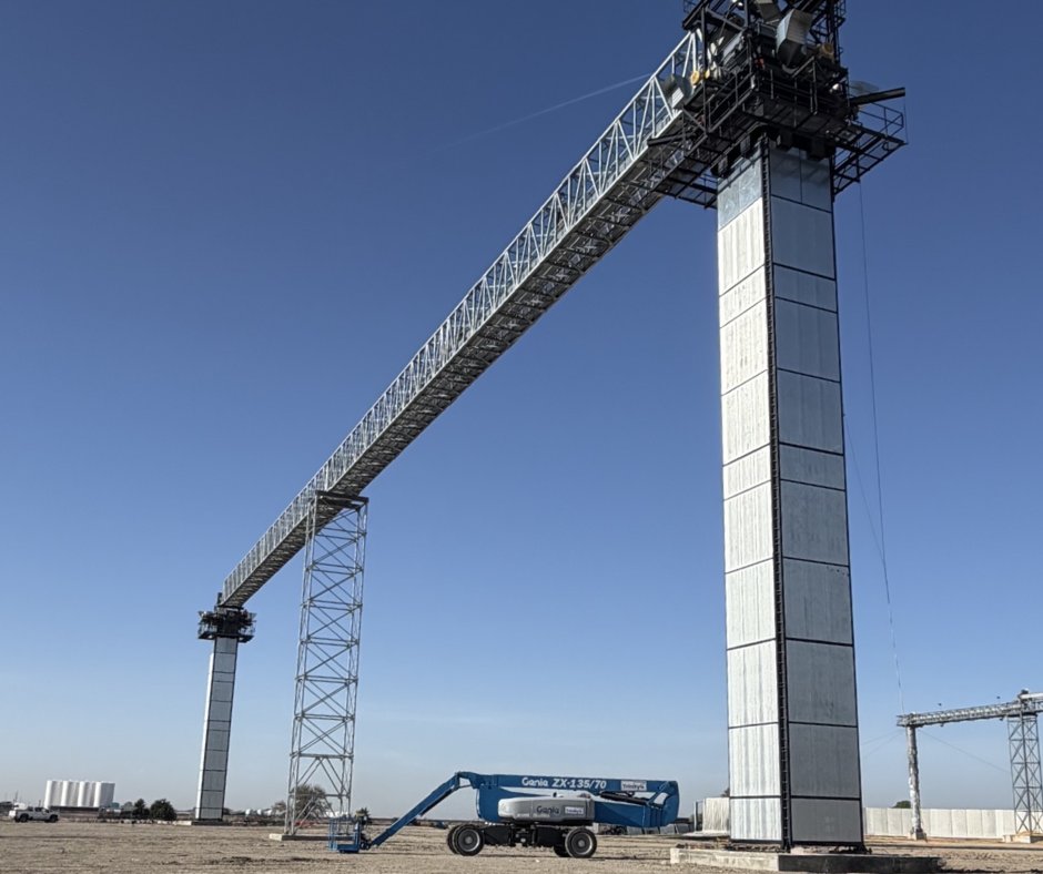 KAAPALLC's tweet photo. 📷Progress pic from our grain storage addition in Aurora! 🌽Both towers are up and construction is on pace to be ready by harvest! https://t.co/QRUsIF6soN