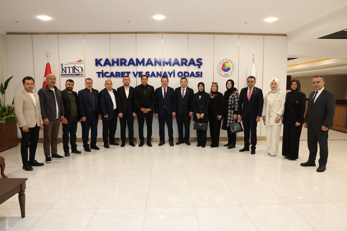 kmtso_tr's tweet photo. Yönetim Kurulu Başkanımız Mustafa Buluntu, Kahramanmaraş Girişimci ve Sanayici İş İnsanları Derneği (KAGİSAD) Başkanı Cemal Sarı ve Yönetim Kurulu Üyeleri ile bir araya geldi.

Ziyarette; Kahramanmaraş’ın ekonomik geleceği, sanayi altyapısının güçlendirilmesi, yatırım ortamının geliştirilmesi ve iş dünyasının ortak beklentileri üzerine istişarelerde bulunuldu.

Nazik ziyaretleri dolayısıyla KAGİSAD heyetine teşekkür ediyoruz.

#kmtso #ziyaret #istişare #kahramanmaraş