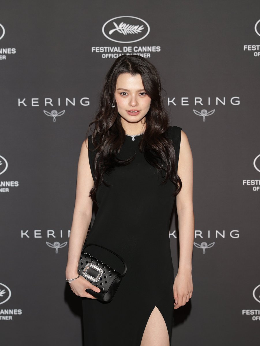 Kering tweet media