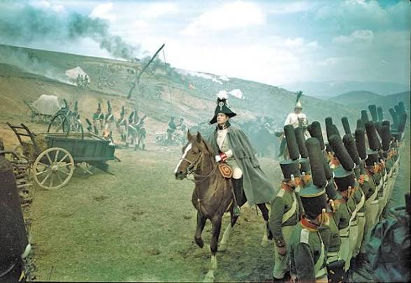pre_historic's tweet photo. @historyinmemes Sergei Bondarchuk’s masterpiece War and Peace (1966) cost millions. 

The Soviet government fully backed it, providing thousands of Red Army soldiers as extras for the legendary battle scenes. https://t.co/zmlpu3RIUV