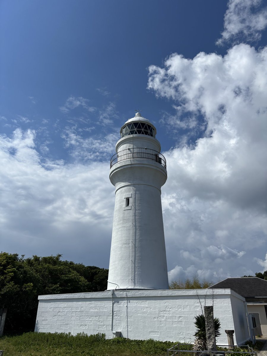 miyabin320's tweet photo. 潮岬灯台から太平洋の眺め

#わらべ旅 https://t.co/XLmRBJia3S