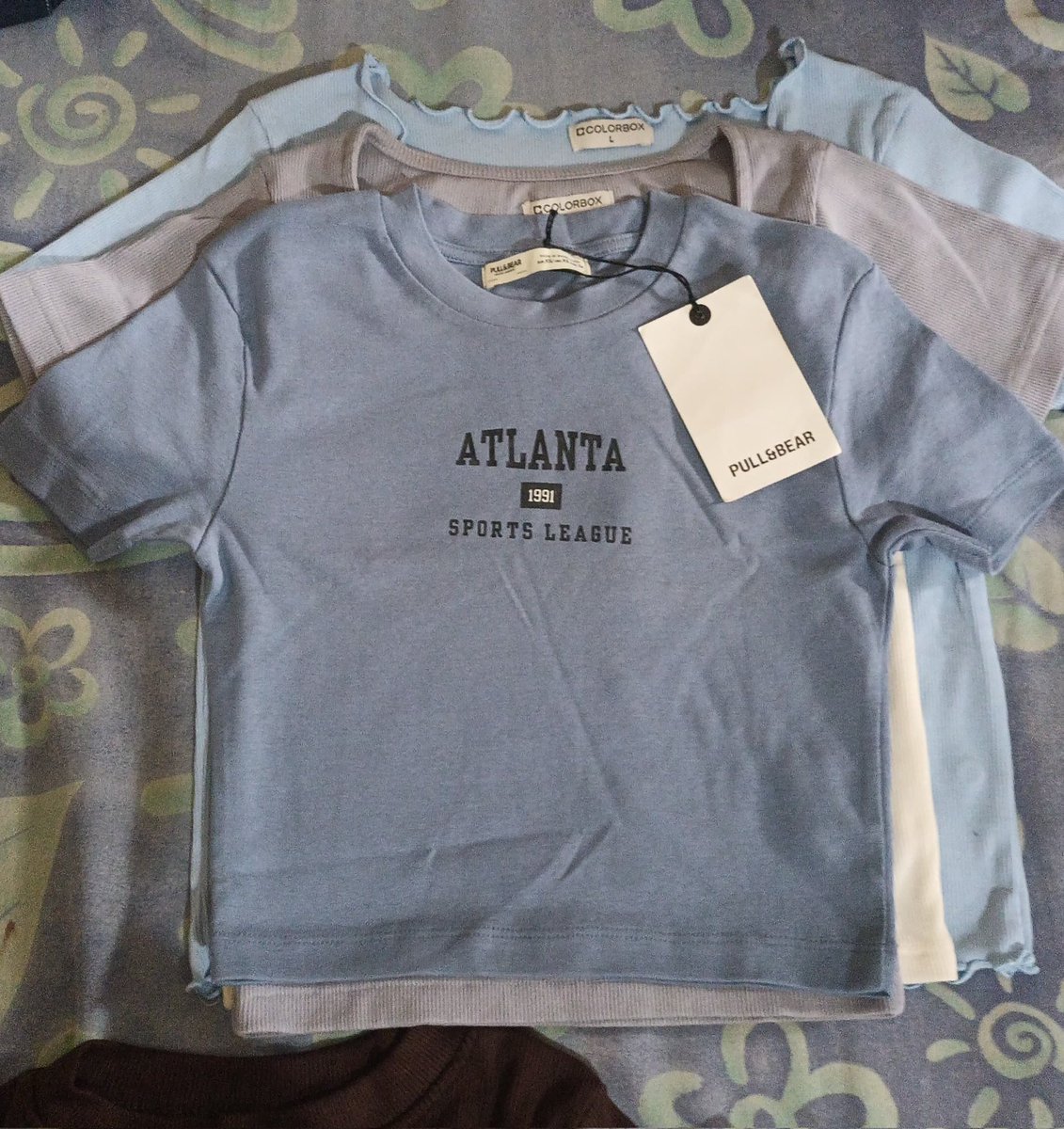 cokokicho's tweet photo. wts crop top pull &amp; bear masih new 55k, crop top choco 35k, nominus 
💗Detail by dm
✅️ Nego tipis
🍊Free ong, siap kirim
🏠 Kediri, Jatim https://t.co/s9udP9UqLO