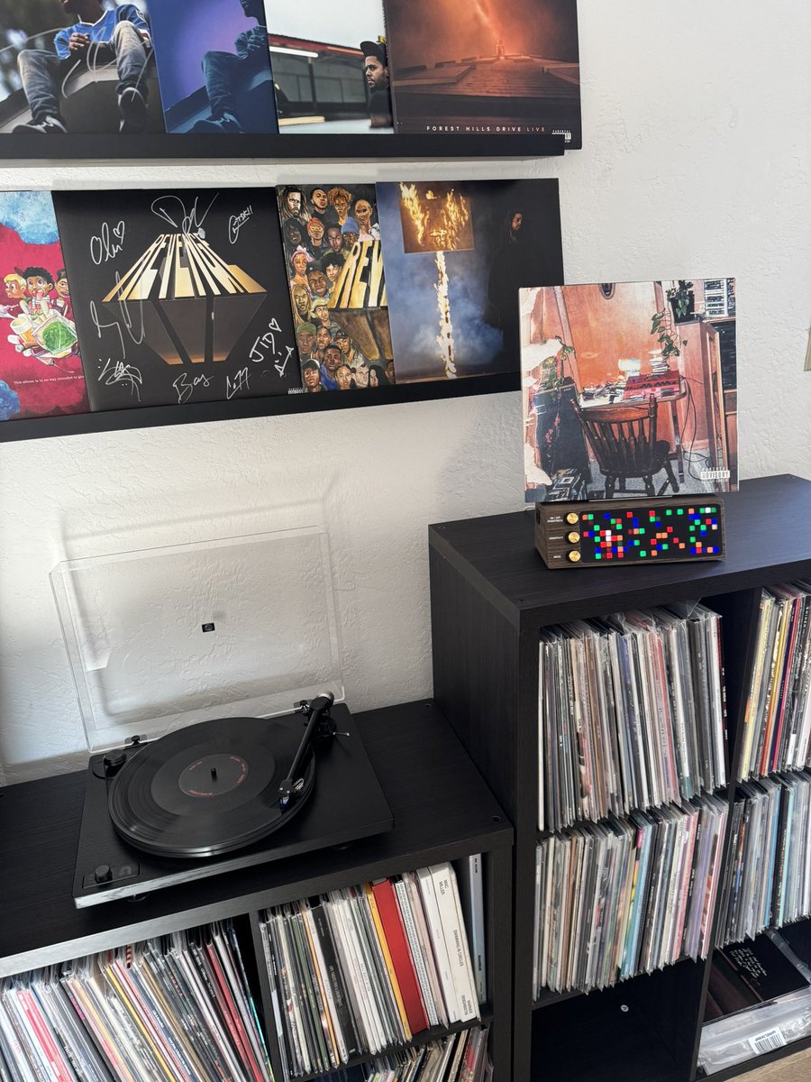Sting’s Records🐝🍯 tweet media