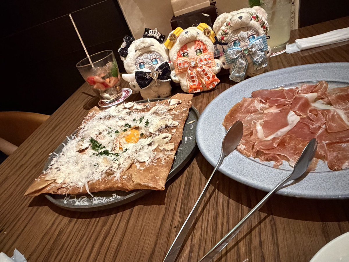 雪華 tweet media