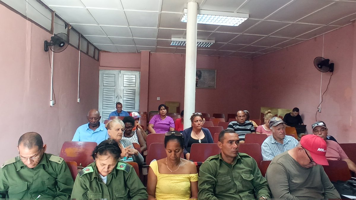 YoandyCueto's tweet photo. 🇨🇺 En #SanJuanyMartinez inicia el Ejercicio Popular de las acciones en situaciones de desastres Meteoro 2026.
Experiencias al enfrentamiento de huracanes, plan de reducción de riesgos de desastres, eventos meteorológicos naturales, intensas lluvias y penetraciones del mar. https://t.co/YyHxcLiE62