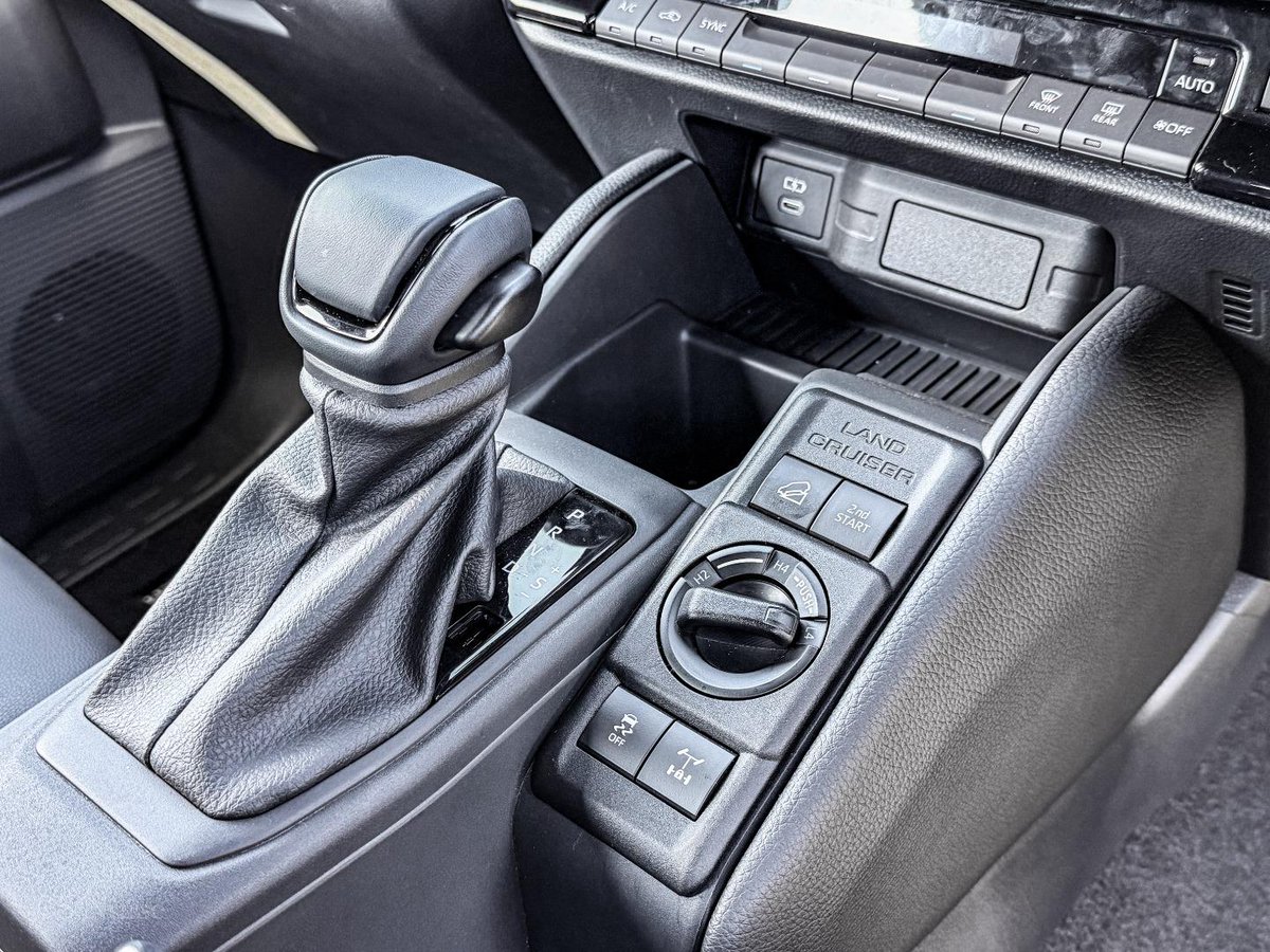 AutoTrader tweet media