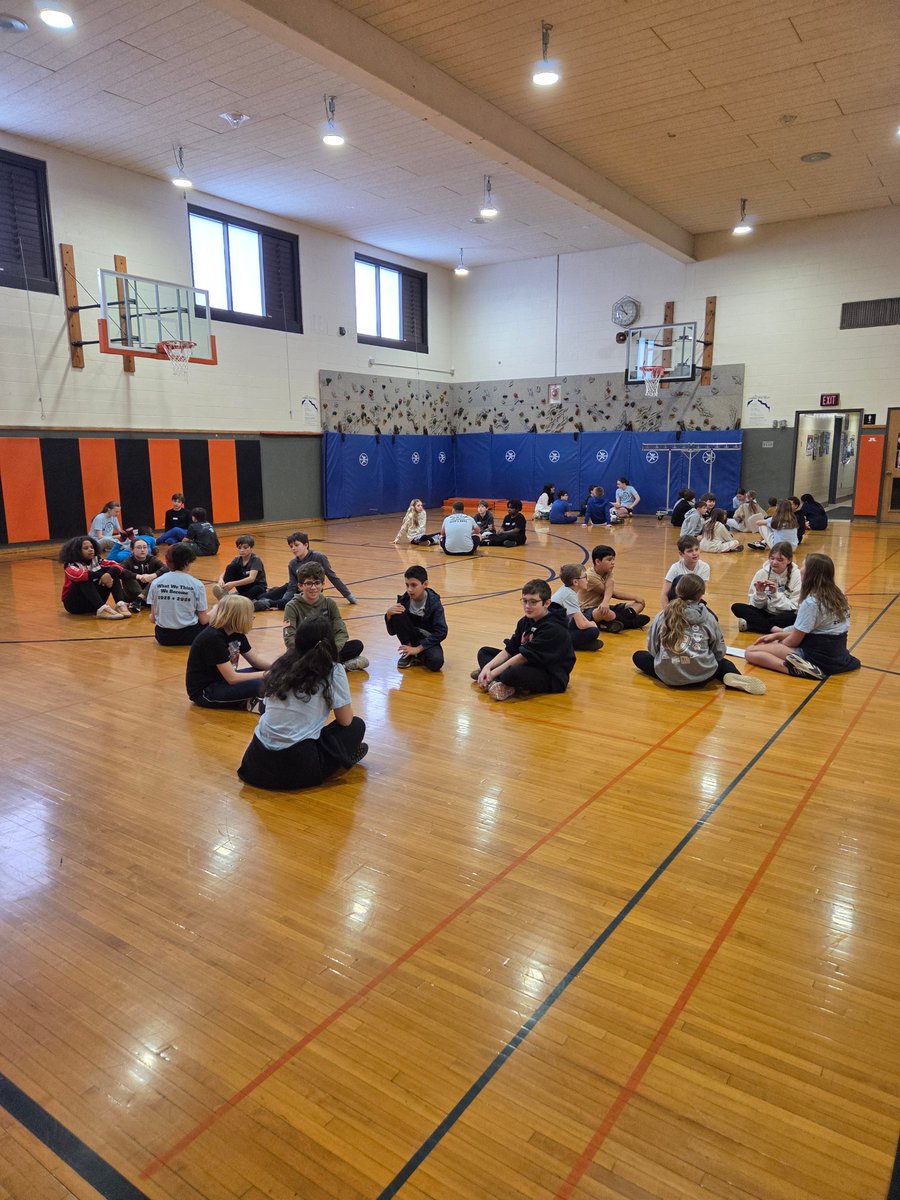 Amherst Middle School tweet media