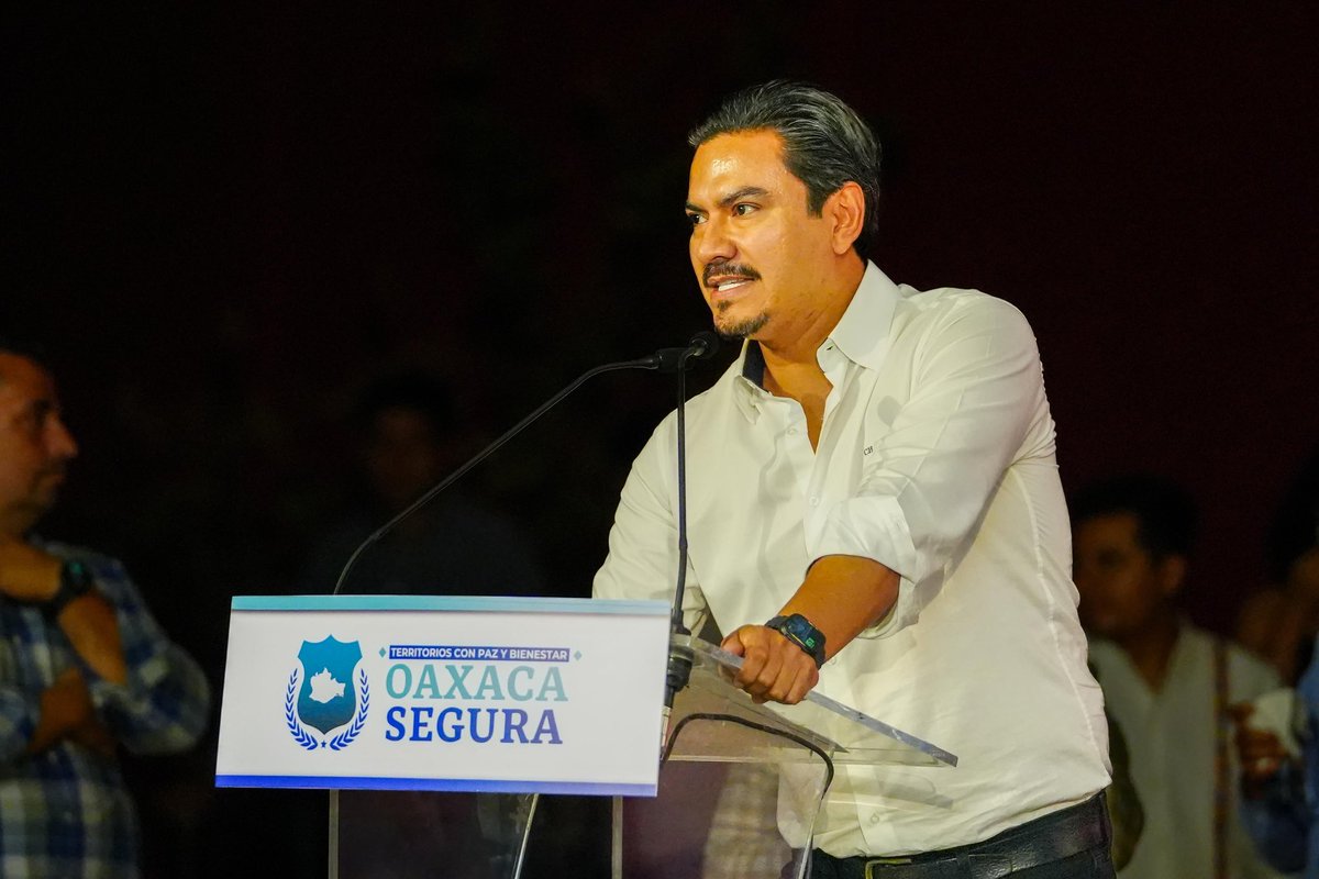 raychagoya's tweet photo. 💡🤝 Acompañé al gobernador Salomón Jara Cruz (@salomonj) en la inauguración del Tercer Sendero Seguro en San Andrés Huayápam.

Una obra que fortalece la seguridad y refleja la coordinación metropolitana entre Oaxaca de Juárez y municipios vecinos para beneficio de vecinas y vecinos. 🚶‍♀️✨

#VecinasYVecinos #OaxacaDeJuárez #TransformandoJuntosLaCapital

@Nino_Morales1 
@GobOax 
@Claudiashein 
@OHarfuch 
@rosaicela_