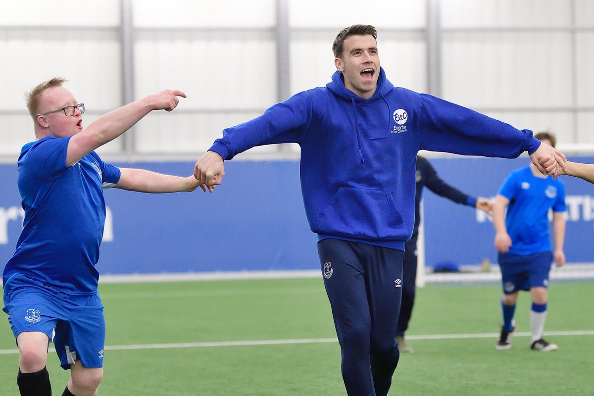 Everton in the Community tweet media