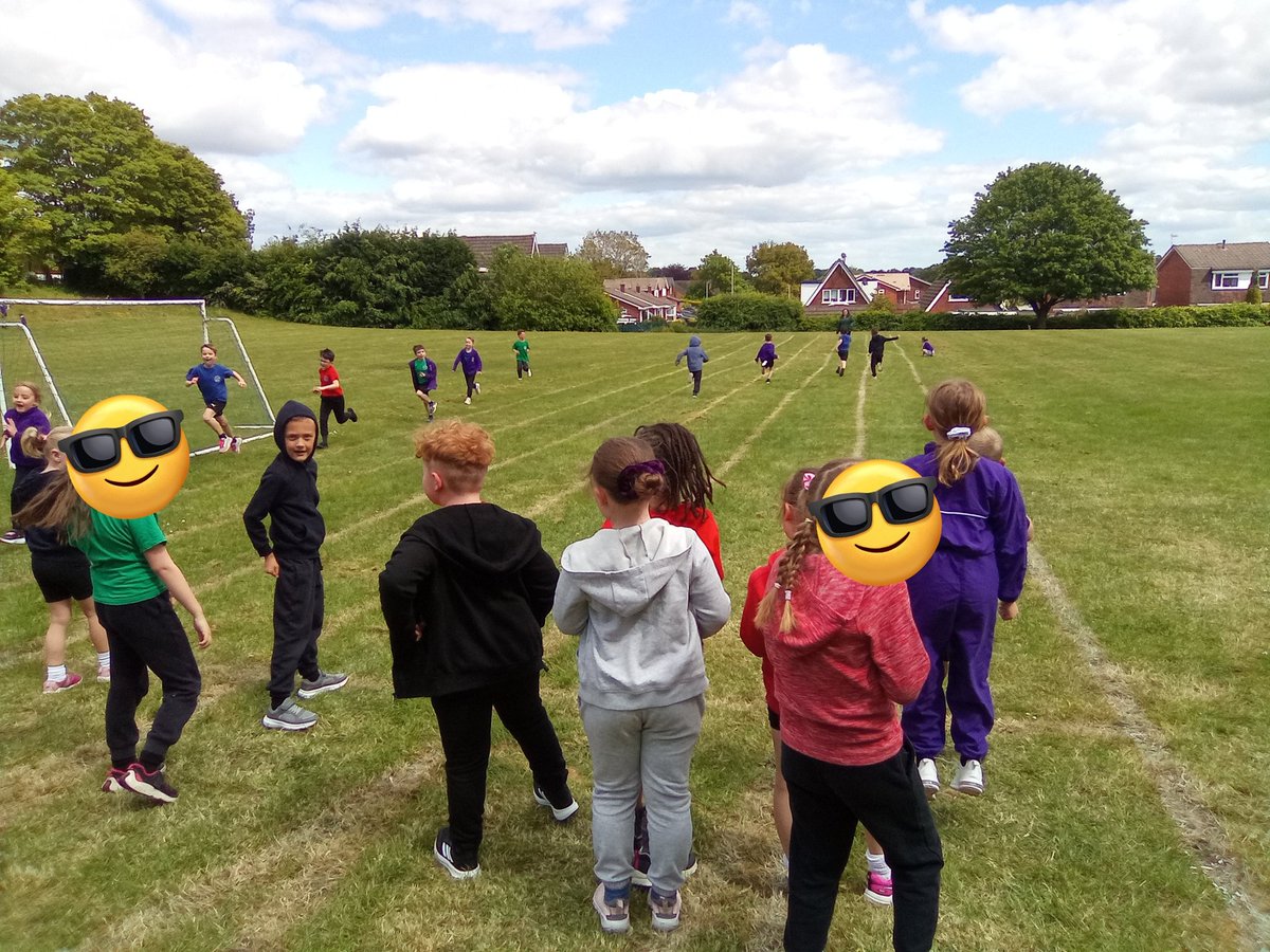 Class2Highpri's tweet photo. #highfieldspe today we have practised staying in our lane for running races. We got the hang of it eventually!😎 https://t.co/xdvnBpYzaY