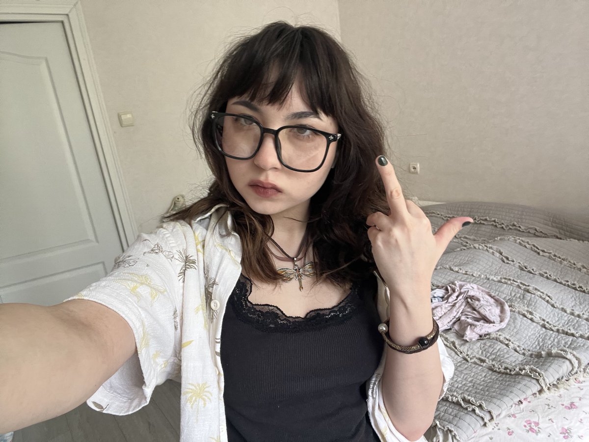 p’yorrie🪰ясма tweet media