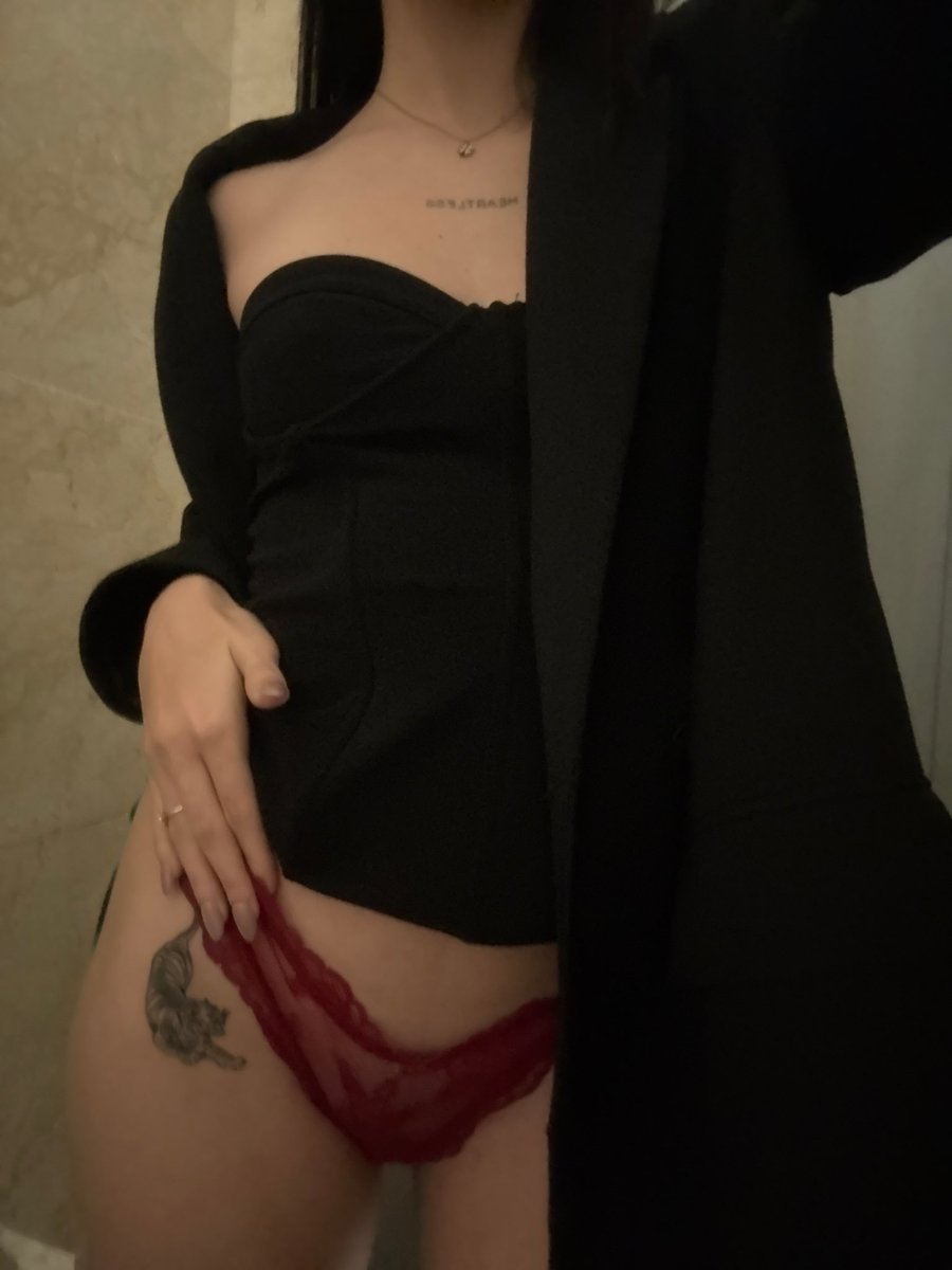 maria 🌙 tweet media