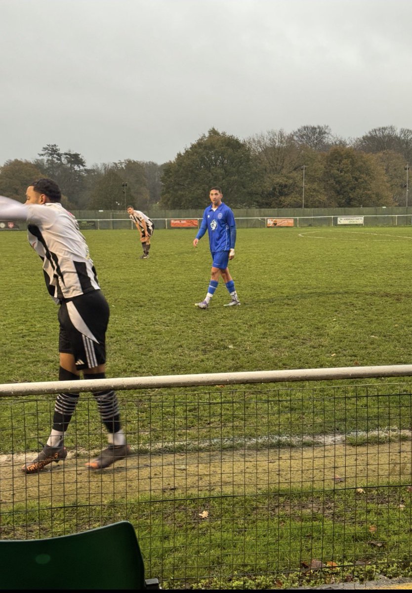 Harlybaker01's tweet photo. Season 25/26 done✅ 

a season full of ups and downs, but finishing with a medal and trophy was a good ending to the season now it’s time to recharge 🔋 and go again next season @TootingBecFC 🖤🤍 https://t.co/cpDApvgt6g